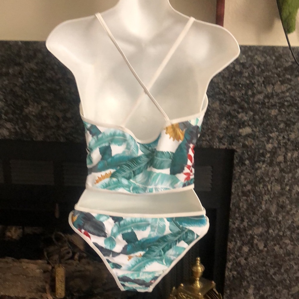 Swim suit 2 piece NEW w/o tags Says Lg Fits Med perfectly Zippered top  So Cute! - Picture 2 of 4